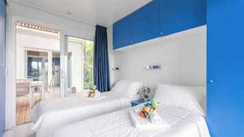 Casa mobile Superior Family | Copriletto in piuma, tende oscuranti