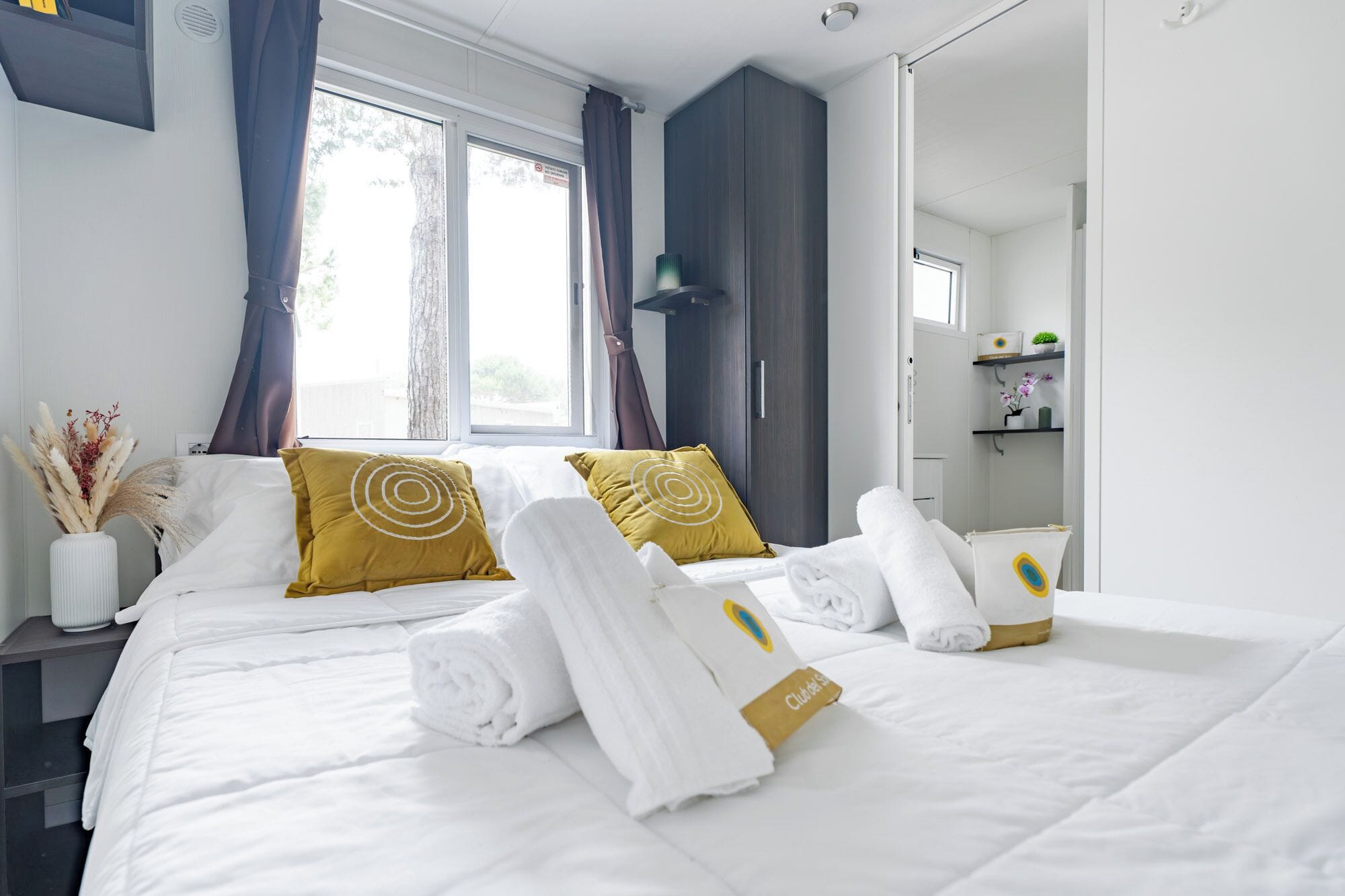 Lodge Comfort 2 Rooms | Down comforters, blackout drapes