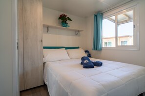 Casa mobile Superior Ensuite (Pet Friendly) | Blackout curtains, soundproofing, free WiFi, bed sheets - Club del Sole Vigna sul Mar Family Collection (Comacchio)