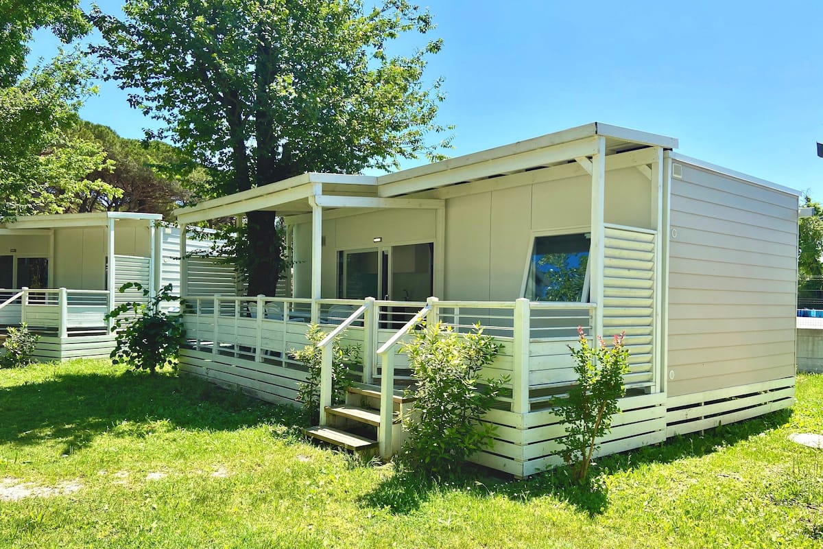 Deluxe Mobile Home | Hiên