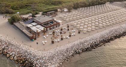 Club Del Sole Spina Family Collection