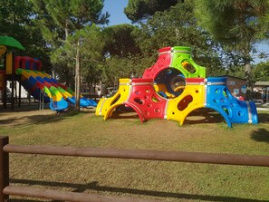 Children's play area - outdoor