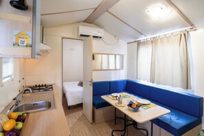 標準行動屋 | 起居區 | 乒乓球