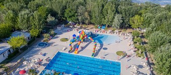 Club Del Sole Stork Family Collection