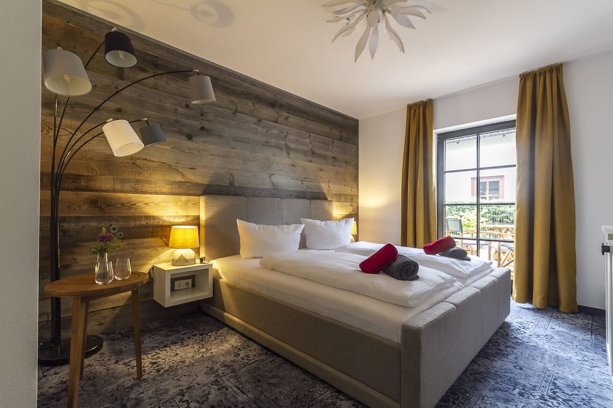 2 habitaciones, minibar, sistema de insonorización y wifi gratis