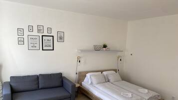 1 bedroom, iron/ironing board, free WiFi