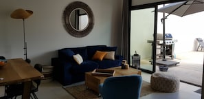 Smart TV, offices