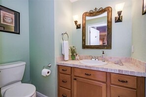 House, 2 Bedrooms | Bathroom | Towels