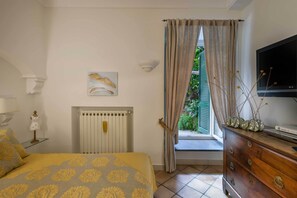 1 bedroom, in-room safe, WiFi, bed sheets - Neapolitan experience (Napoli)