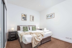 1 Schlafzimmer, hochwertige Bettwaren, Bügeleisen/Bügelbrett, WLAN