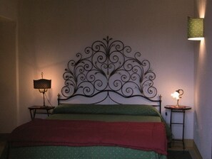 5 slaapkamers, reisbedje, gratis wifi, beddengoed