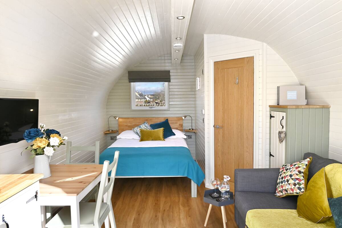 Cabaña de lujo | Ropa de cama de alta calidad, wifi gratis y ropa de cama 