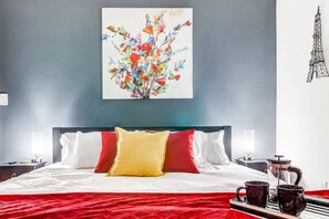 1 habitación, escritorio, tabla de planchar con plancha y wifi gratis 