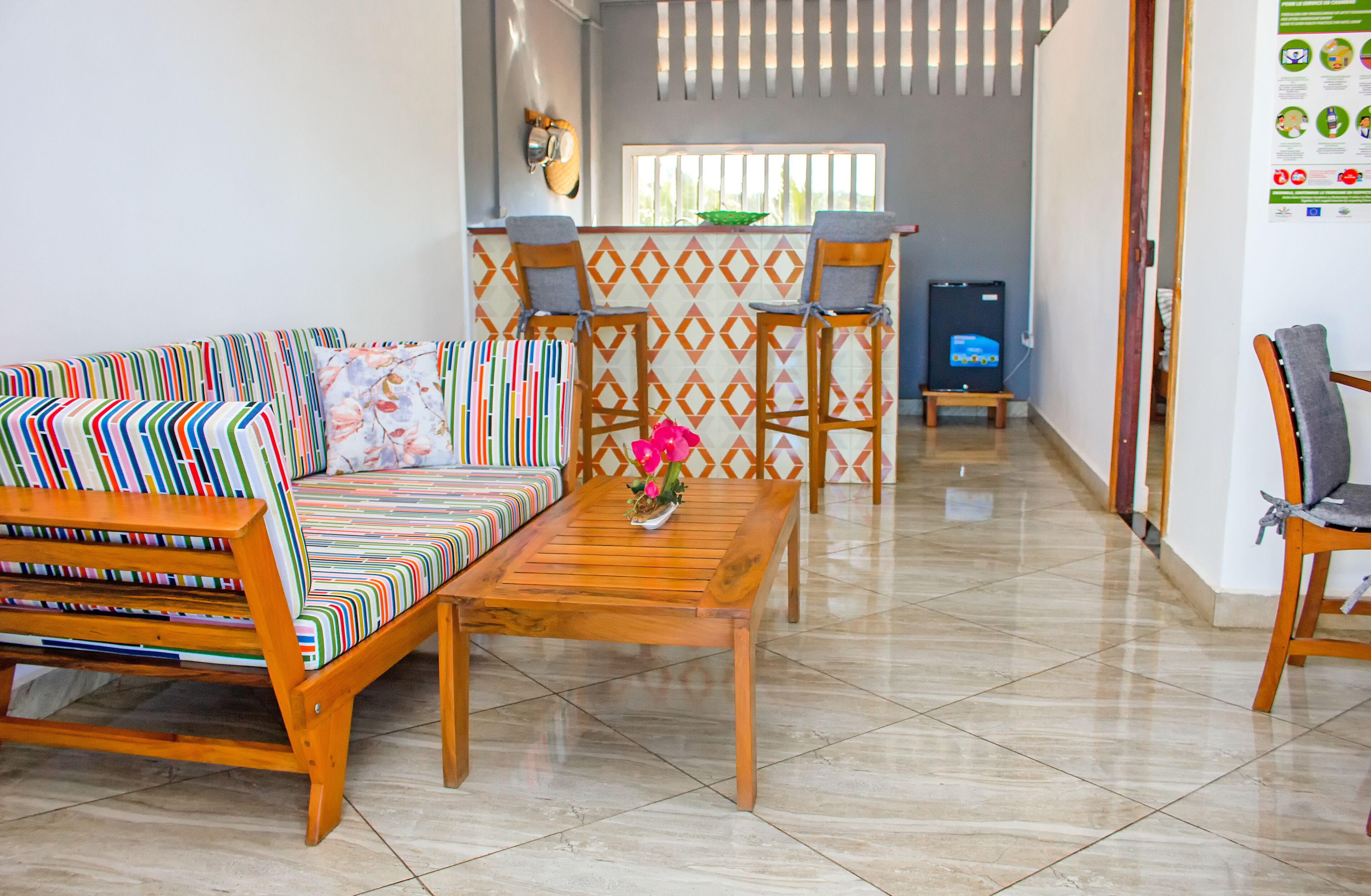 Comfort Room | Living area | 32-inch flat-screen TV with satellite channels, TV, pay movies