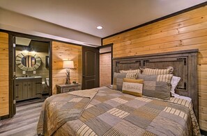Cabin, Multiple Beds, Hot Tub