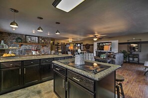 Cabin, Multiple Beds, Hot Tub | Private kitchen | Fridge, microwave, oven, stovetop - Rebel Retreat (Sevierville)