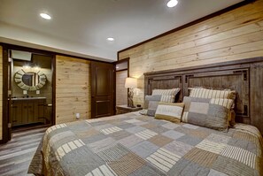 Cabana, várias camas, banheira de imersão | 6 quartos, individualmente decorados, individualmente mobiliados
