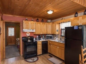 Ferienhütte, Mehrere Betten, Whirlpool | Eigene Küche | Kühlschrank, Mikrowelle, Geschirrspüler