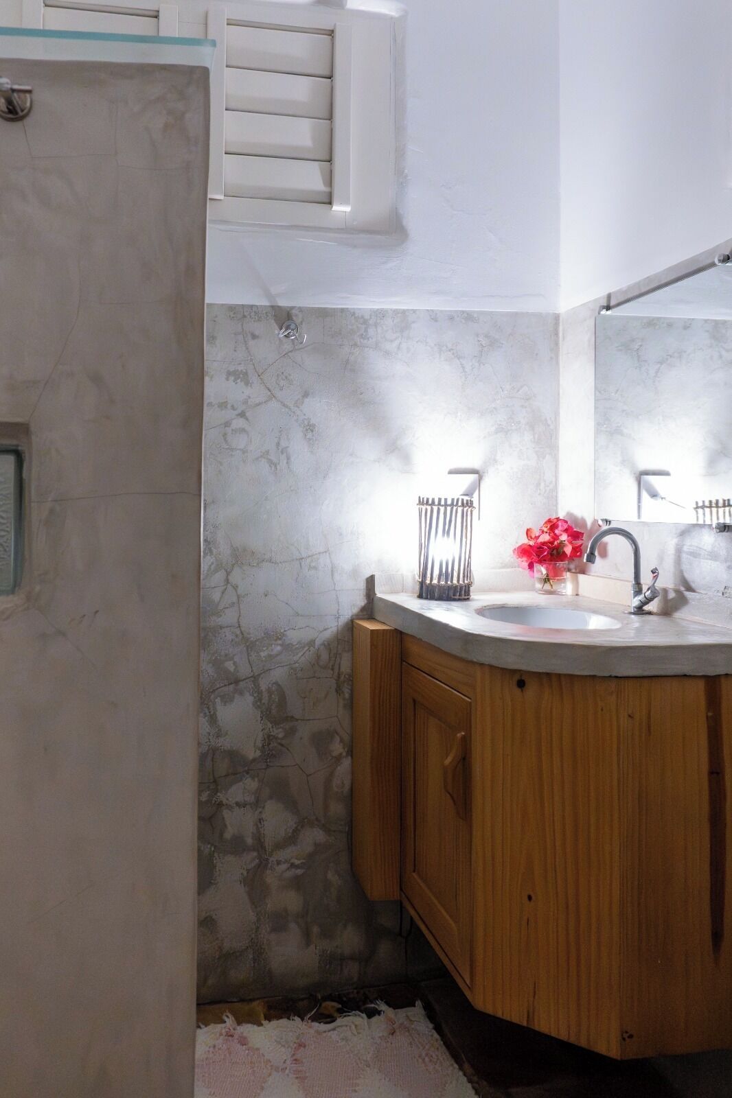 Suite Três | Baño | Ducha y toallas