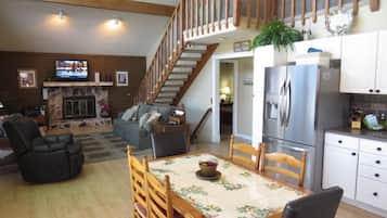 House | Living room | TV, fireplace