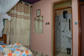 Desk, iron/ironing board, free WiFi, bed sheets