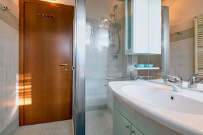 Kamar mandi