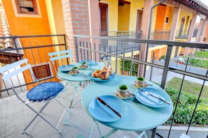 Balcony - Lido Family Lake View Apartment (Peschiera del Garda)