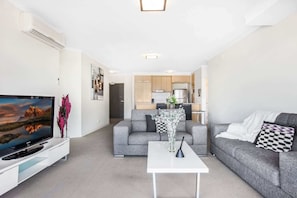 Televisión y oficina