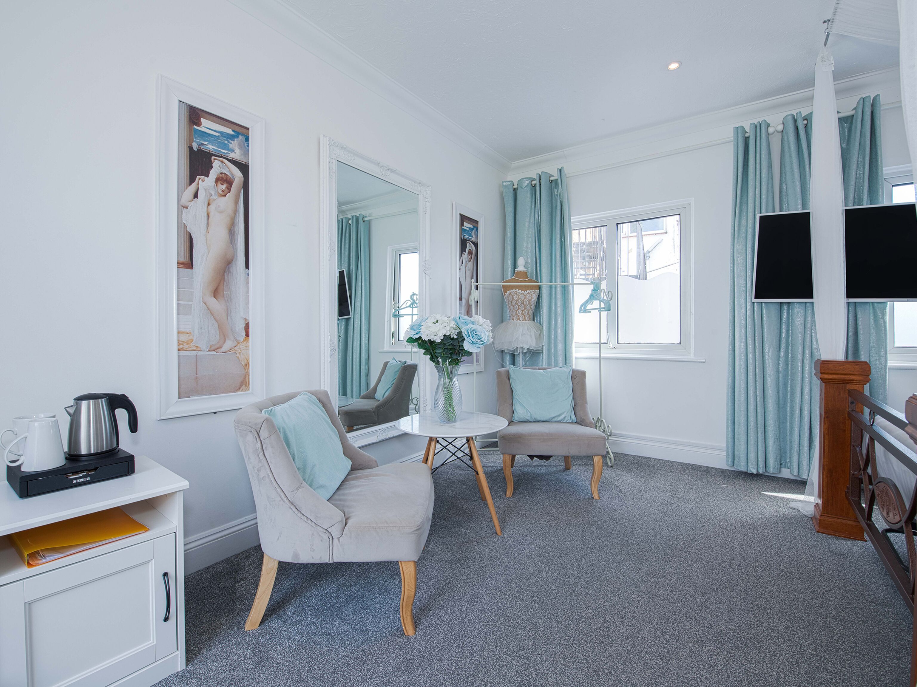 Superior Double Room | Iron/ironing board, free WiFi, bed sheets