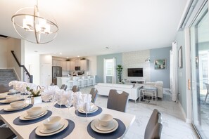 Hus - flera sängar - privat pool | Restauranger