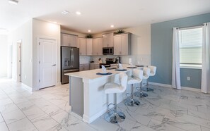 Hus, flere senger, privat basseng | Eget kjøkken | Oppvaskmaskin