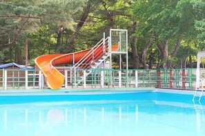 施設の正面