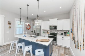 Cottage, Multiple Beds, Private Pool, Pool View | Private kitchen | Fridge, microwave, stovetop, dishwasher - Fishful Thinking (Holmes Beach)