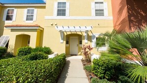 Exterior - Lovely 3Bd Pool TH Encantada Resort-3161yll (Kissimmee)
