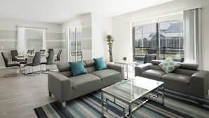 House, Multiple Beds, Private Pool, Pool View | Living room | TV