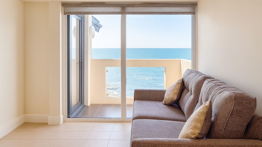 Westbeach Holiday Apartments