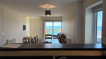 Family Apartment | Private kitchen | Fridge, microwave, oven, stovetop