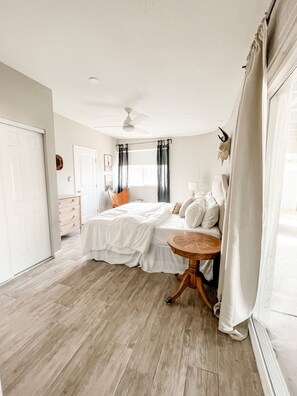 4 Schlafzimmer, Bügeleisen/Bügelbrett, kostenloses WLAN, Bettwäsche