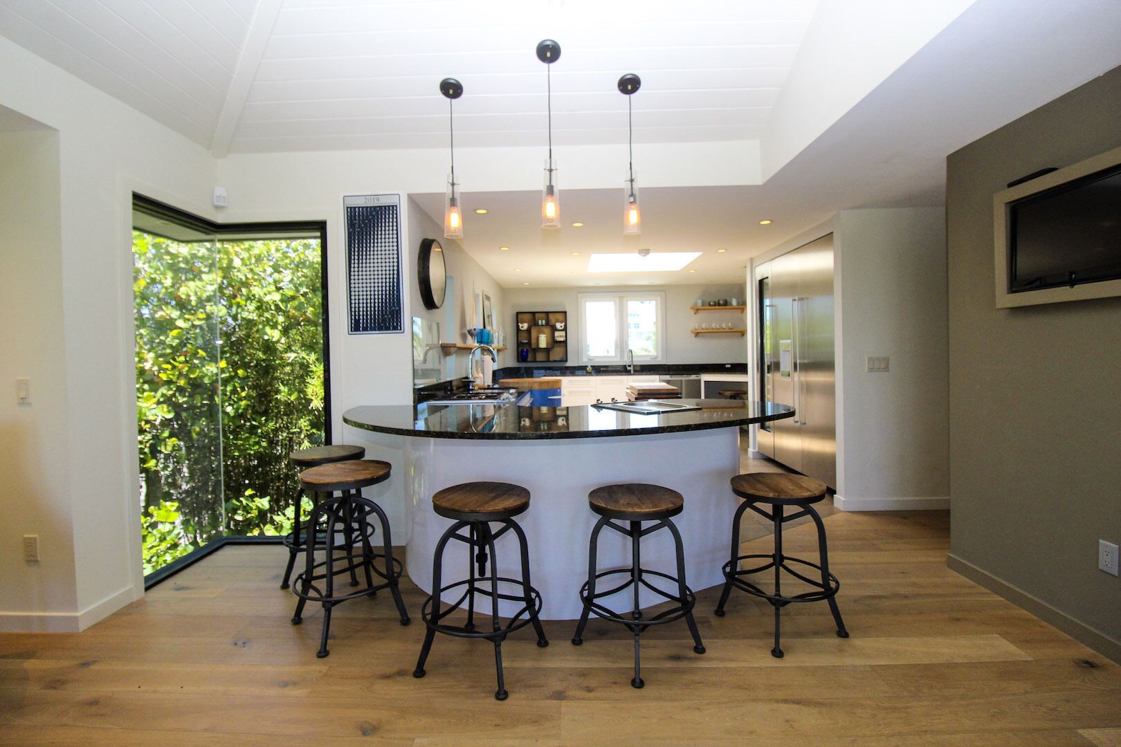 Huis, Meerdere bedden, privézwembad, uitzicht op het strand | Privékeuken | Een koelkast, een microgolfoven, een kookplaat, een vaatwasser