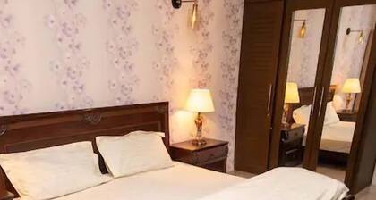 Entire Luxury Apartment near MM Alam road
