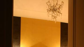 Chambre Double | Literie hypoallergénique, coffres-forts dans les chambres, bureau