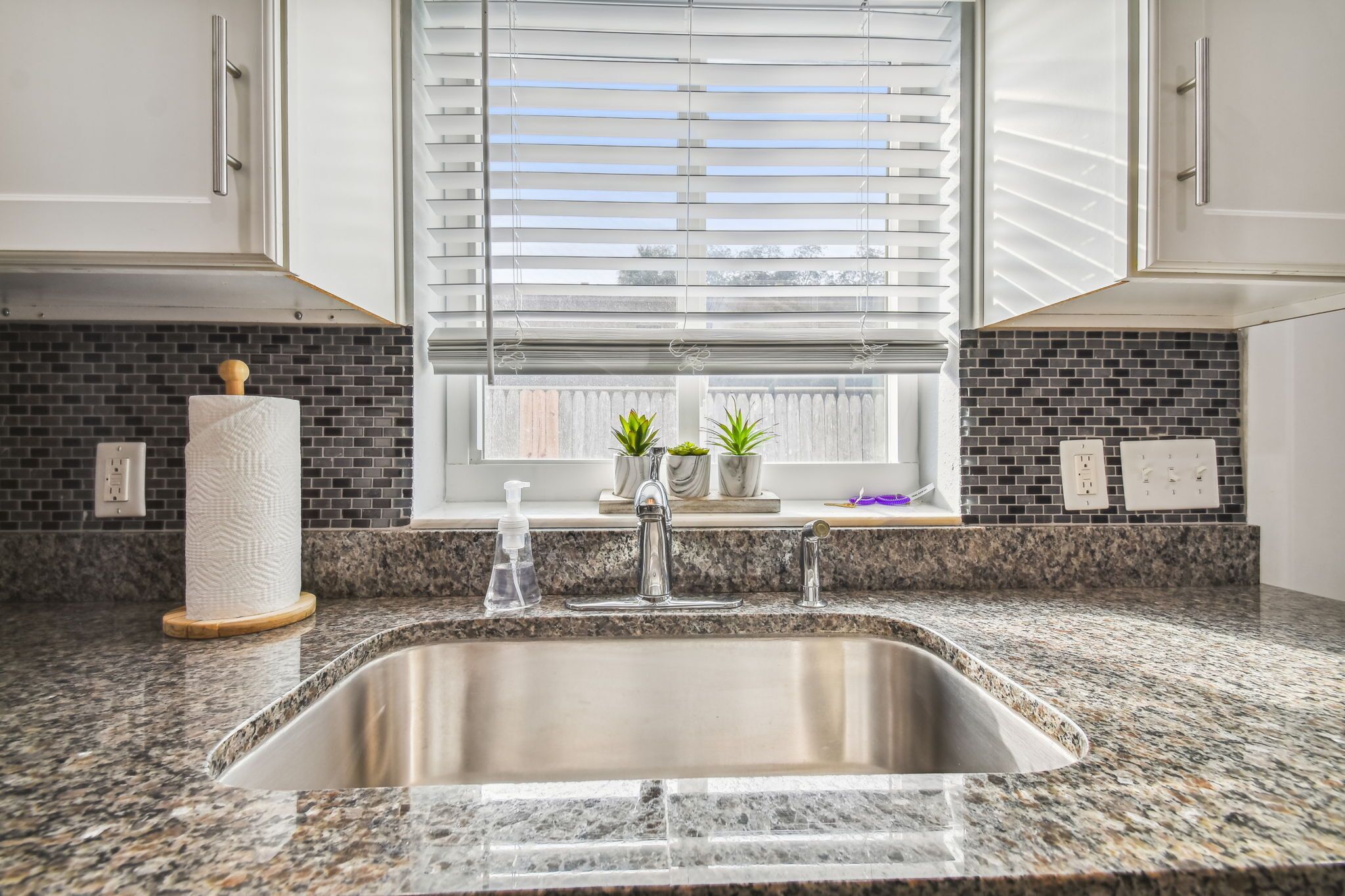 Dunedin Bungalow on Pinellas Trail w/ Heated Pool