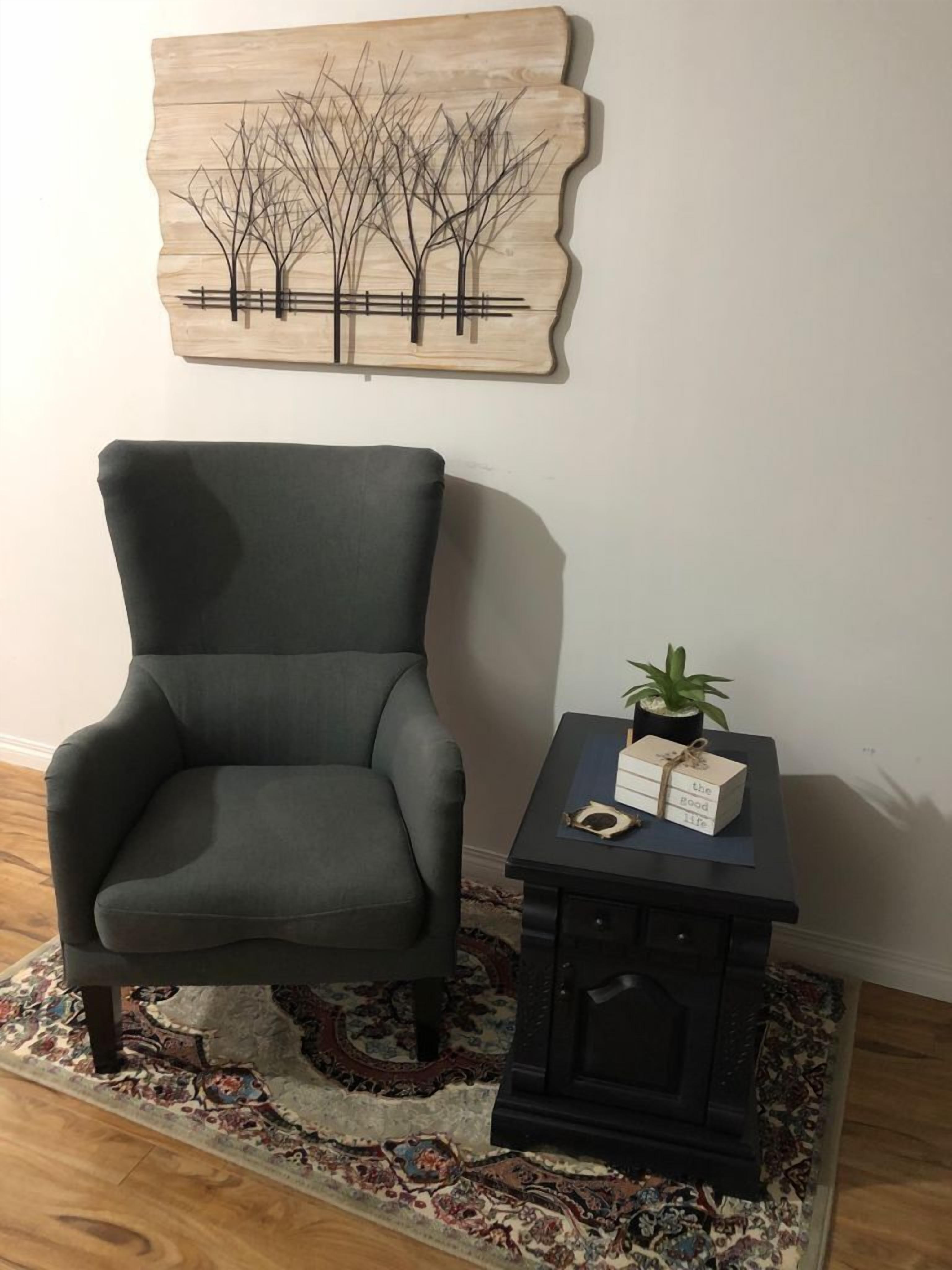 RheLi Amazing Vacation Rentals -  Blairmore, Crowsnest Pass