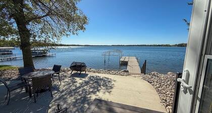 Two cabin property on beautiful Lake Minnebelle - perfect for families!
