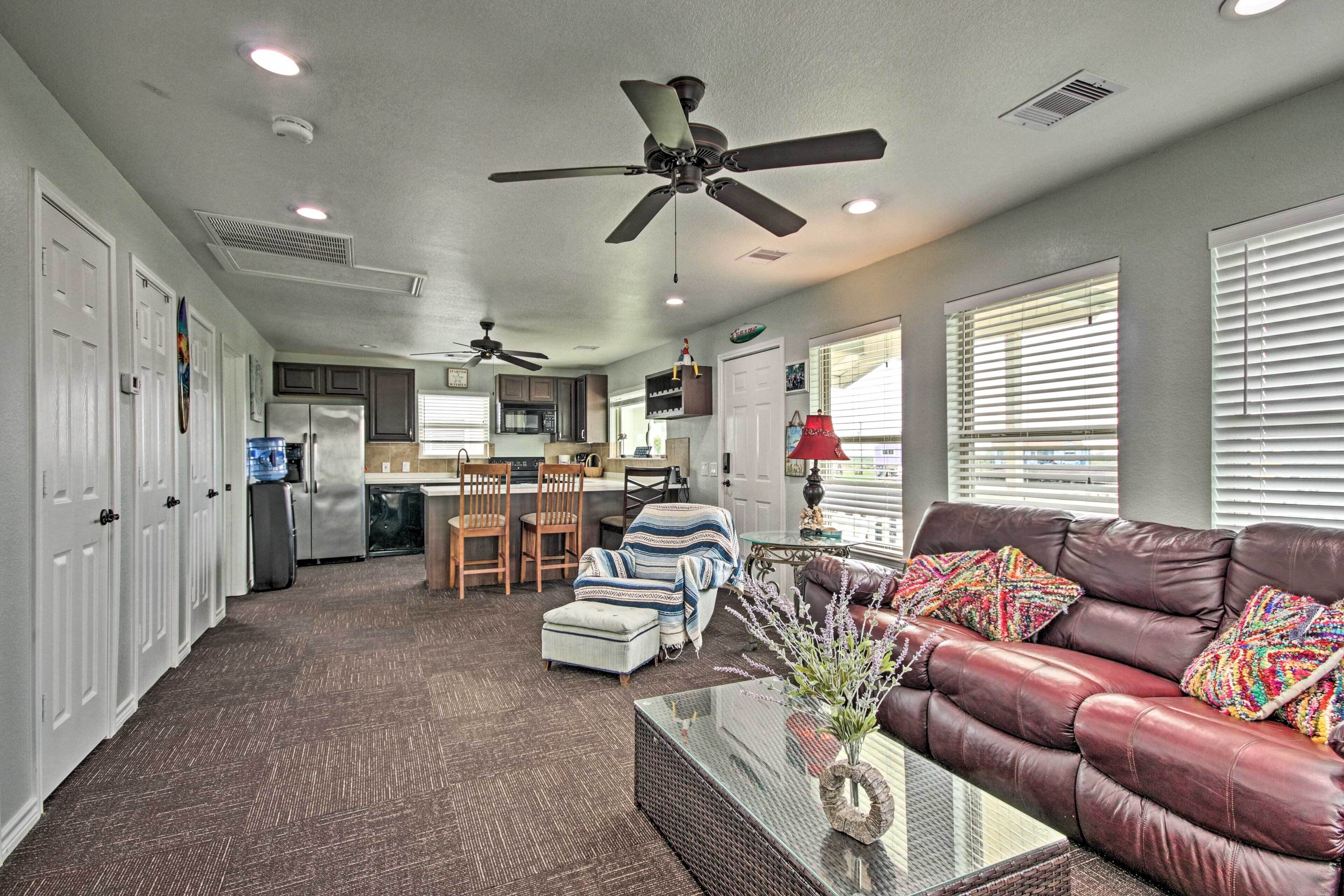 Waterfront Haven w/ Grill - 9 Mi to Surfside Beach