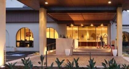 Mermaid Waters Hotel by Nightcap Plus