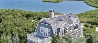 Adorable Cliffside Home with Breathtaking Views