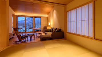 Detached Villa-Style 1 Bedroom & Tatami Suite with Private In-Room Onsen, Non-Smoking