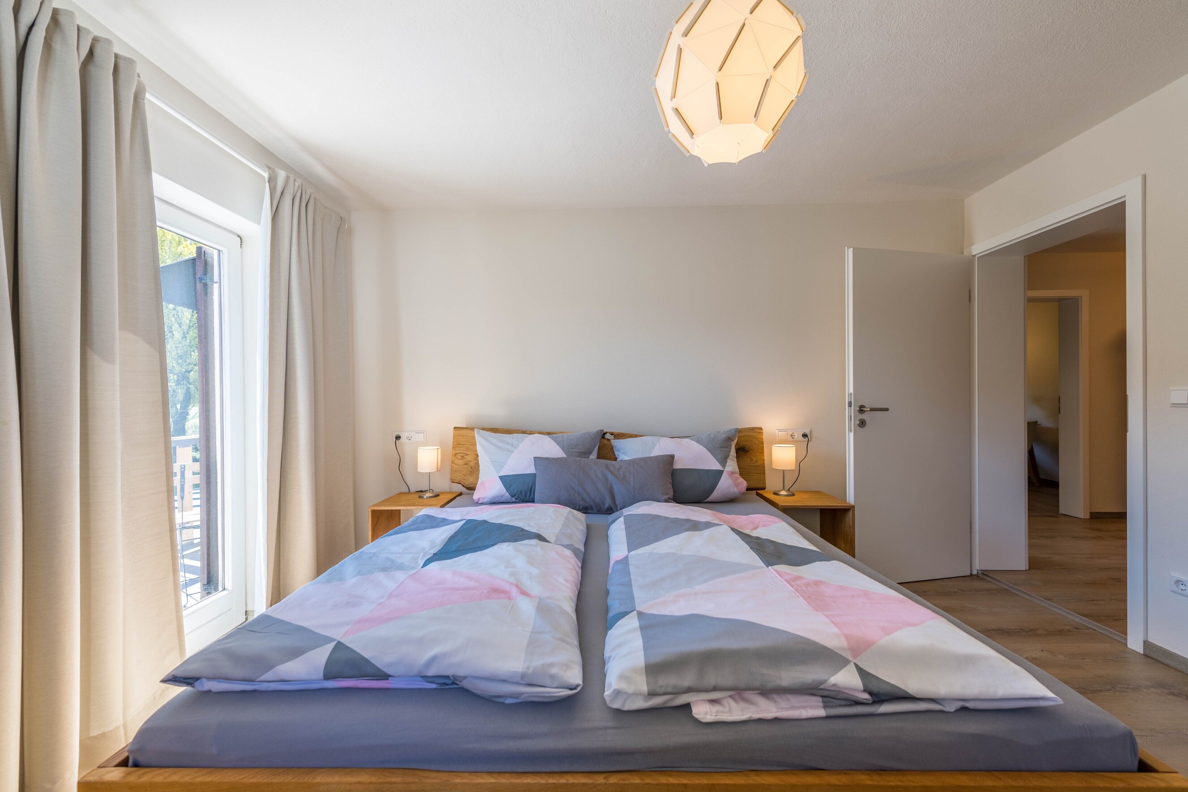 1 多间卧室、免费 WiFi、床单