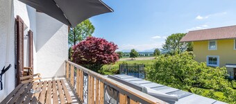 Apartment "Selina" with Lake View, Mountain View, Balcony & Garden